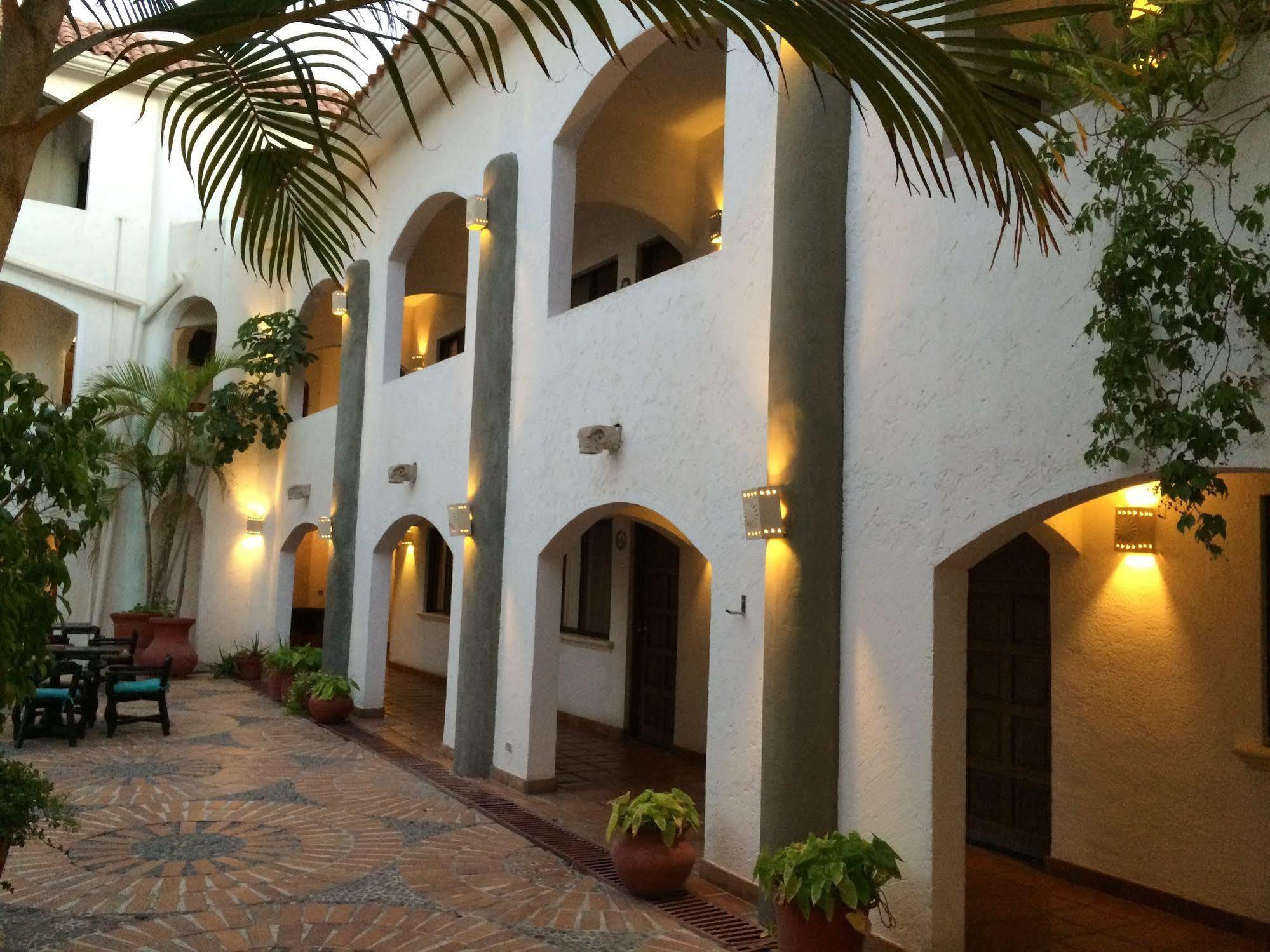 Hotel Plaza Loreto Centro Historico المظهر الخارجي الصورة